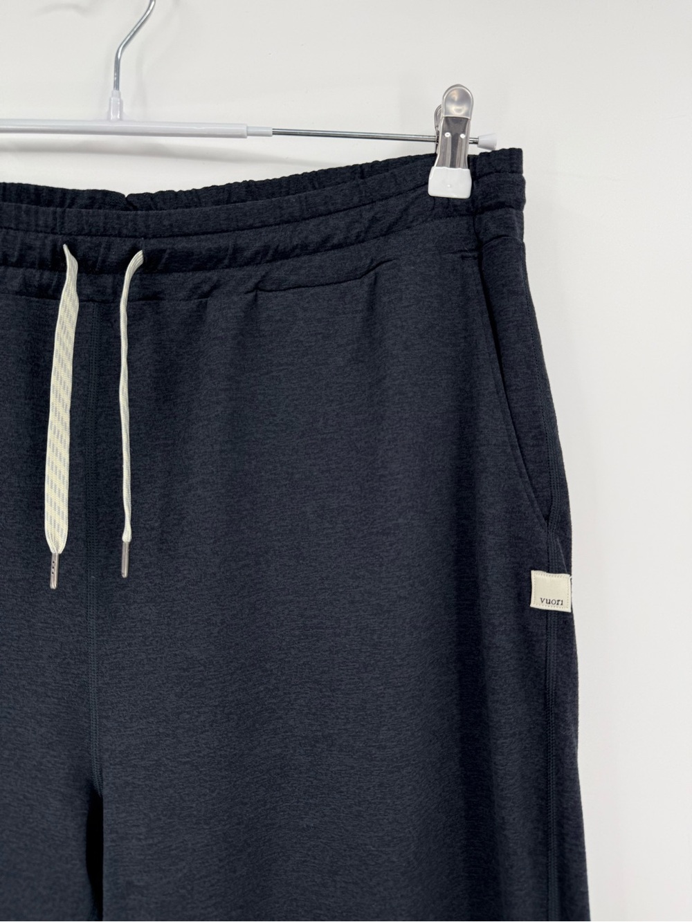 Vuori Performance Jogger in Charcoal Heather Size XL Long - Picture 3 of 9